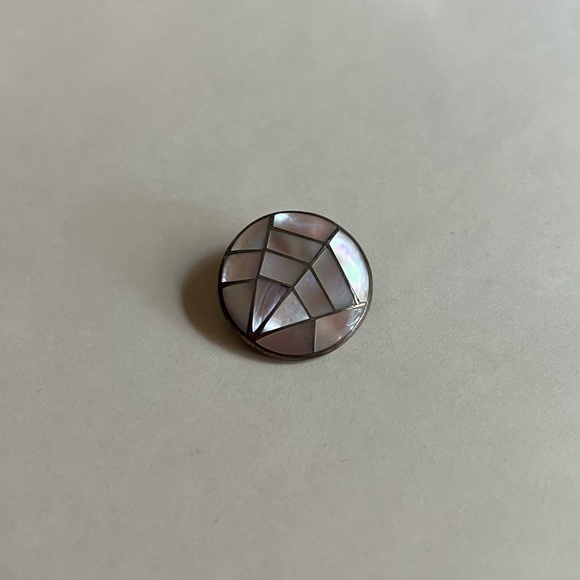 Spiderweb Pearl Pendant, Southwestern Inlay Mother of Pearl Brooch, Signed - Picture 2 of 10